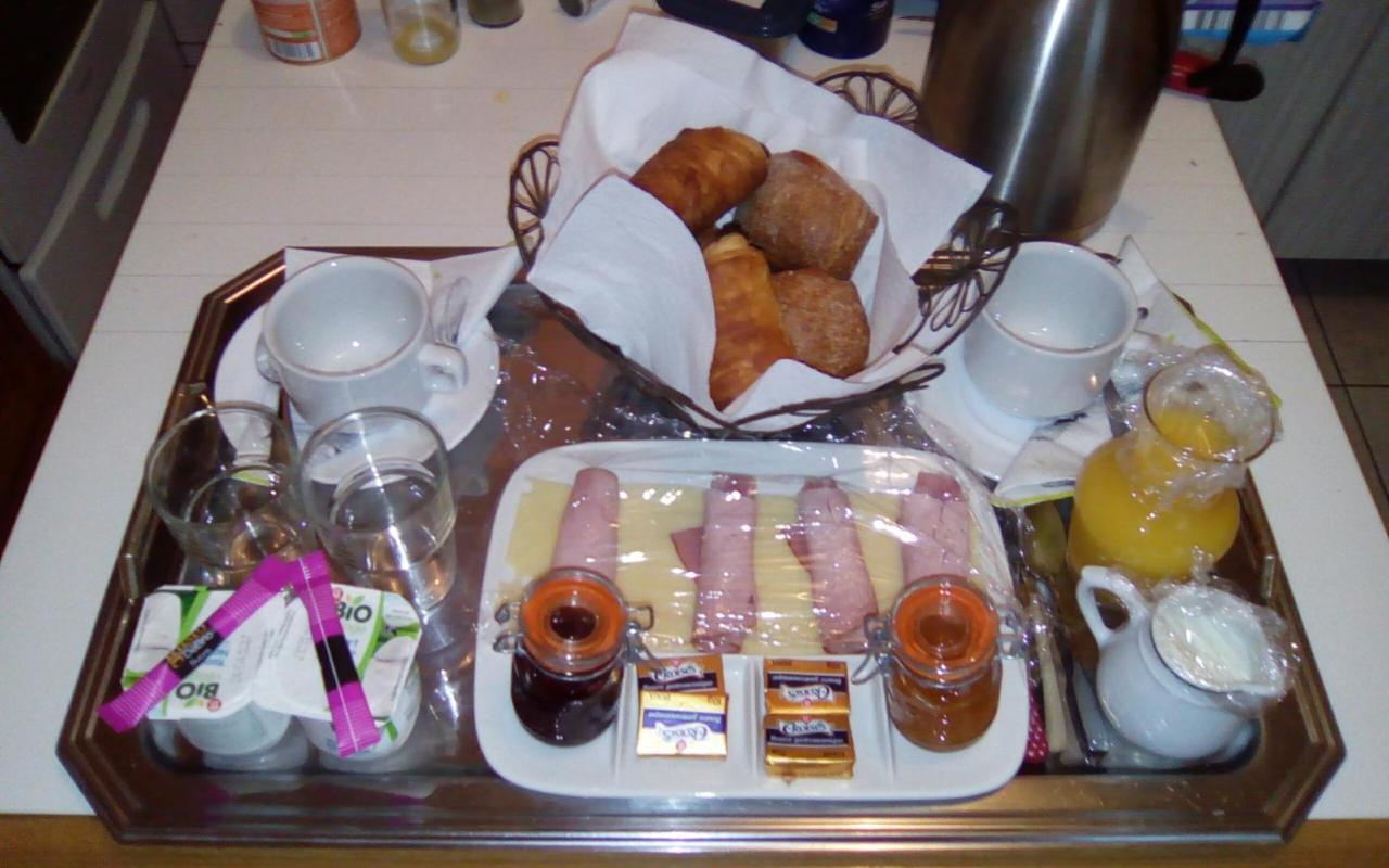 Beatrice Bed & Breakfast Ver-sur-Mer Екстериор снимка